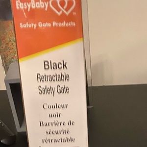 EasyBaby retractable safety gate